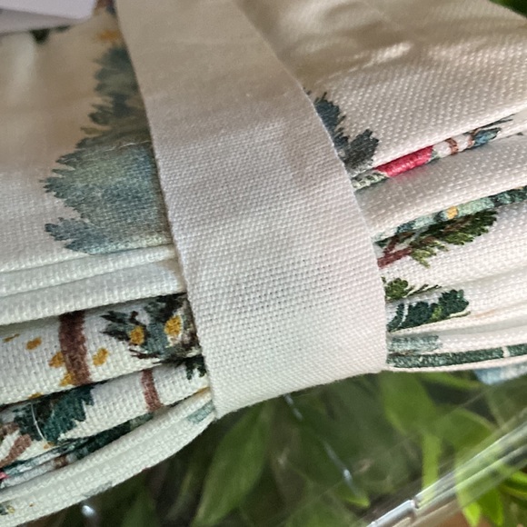 Potter Barn Rustic Charm Christmas In The Country Cotton Napkins -Set Of 4 - Picture 16 of 16